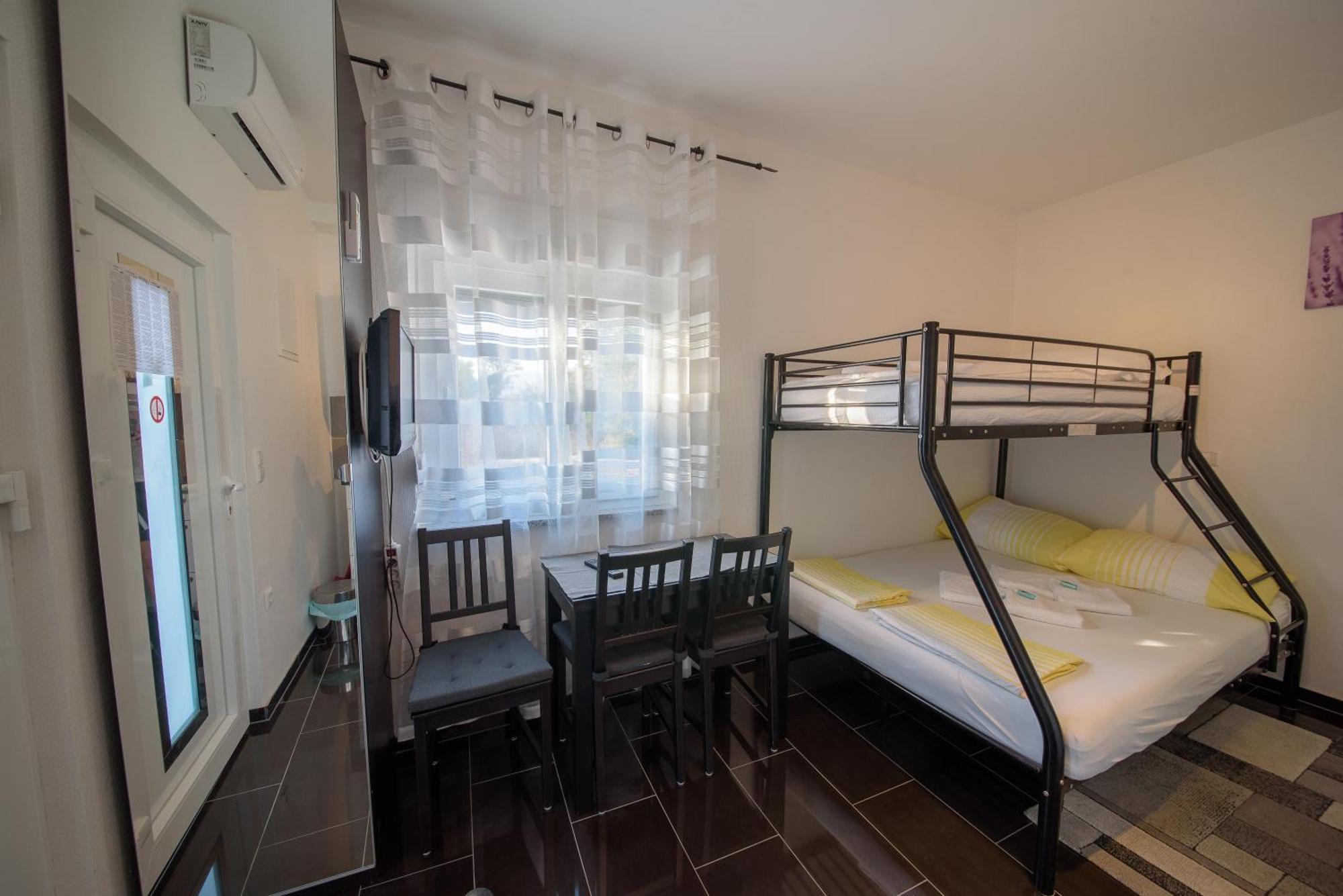 Jeli Apartments Starigrad Paklenica Room photo